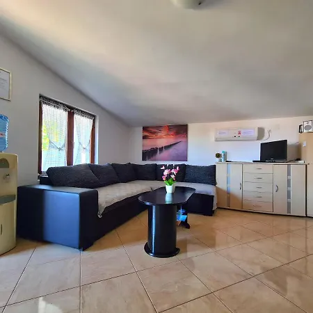 Apartament Ivanka *