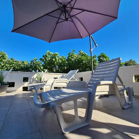 Apartament Ivanka Vir