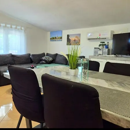 Apartmán Ivanka Vir
